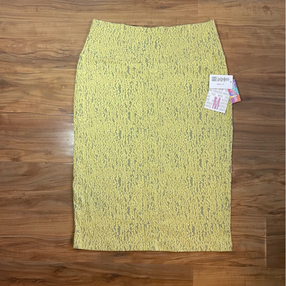 LuLaRoe M Cassie Yellow and Gray Pencil Skirt Textured Midi Business Office